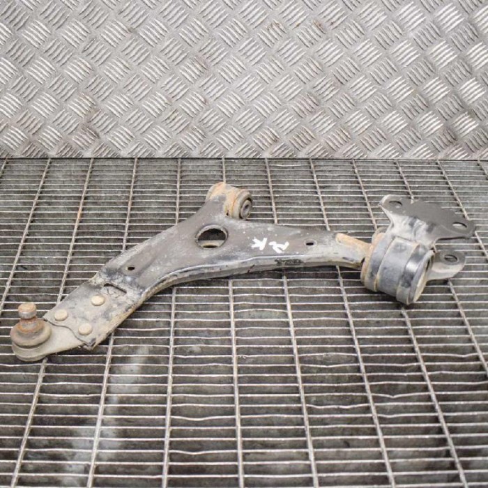 Braț inferior st&acirc;nga față FORD KUGA II DM2 2014 OEM: CV61-3A262-AAA | 10608419
