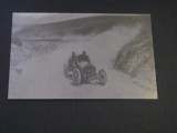 Mașină de curse Grand Prix &icirc;n peisaj montan - Carte Poștală Franța ,Necirculată
