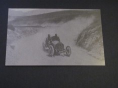Mașină de curse Grand Prix &icirc;n peisaj montan - Carte Poștală Franța ,Necirculată