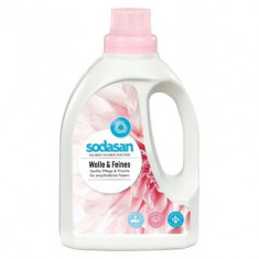 Detergent Bio Lichid Pentru Rufe Delicate Lana Si Matase 750 ml foto