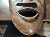Masca vintage africana
