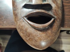 Masca vintage africana