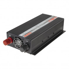 Invertor Kemot 24 V DC/230V AC, putere totala maxima 1000 W