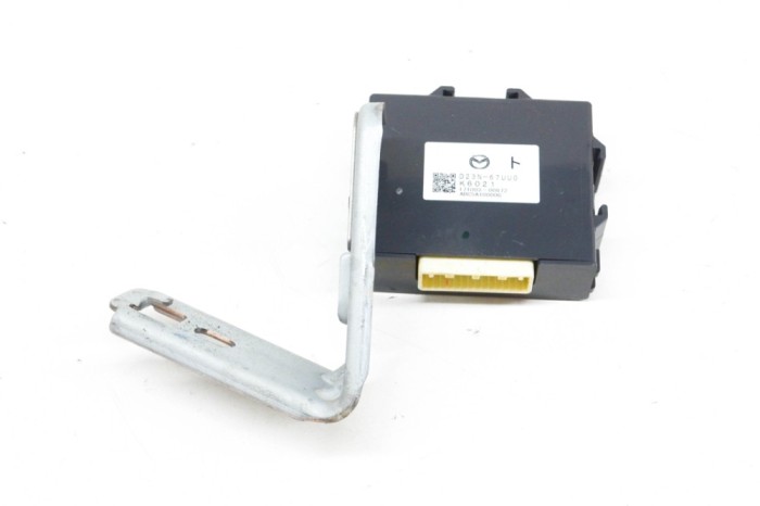 Unitate de control senzor de parcare PDC MAZDA CX-3 DK 2018 OEM: K6021,D23N-67UU0 | 13986798