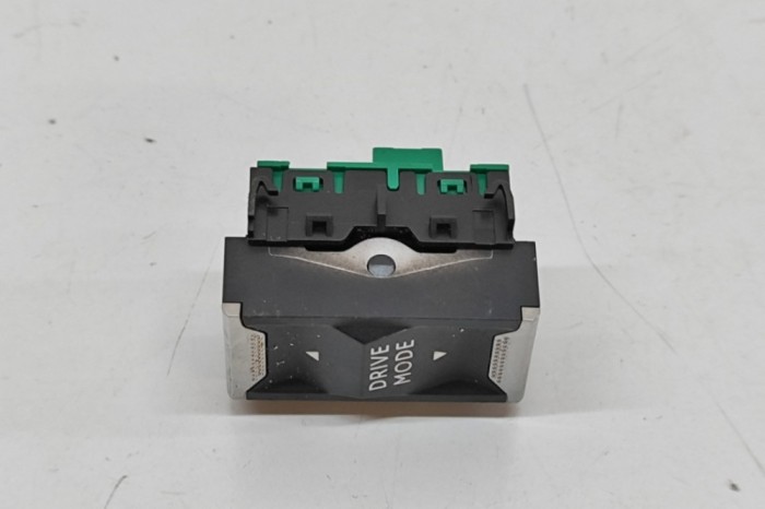 Comutator PEUGEOT 5008 II MC, MJ, MR, M4 2023 OEM: 9815635480 | 31990657