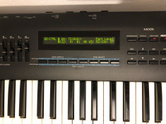 Roland JV 90 foto