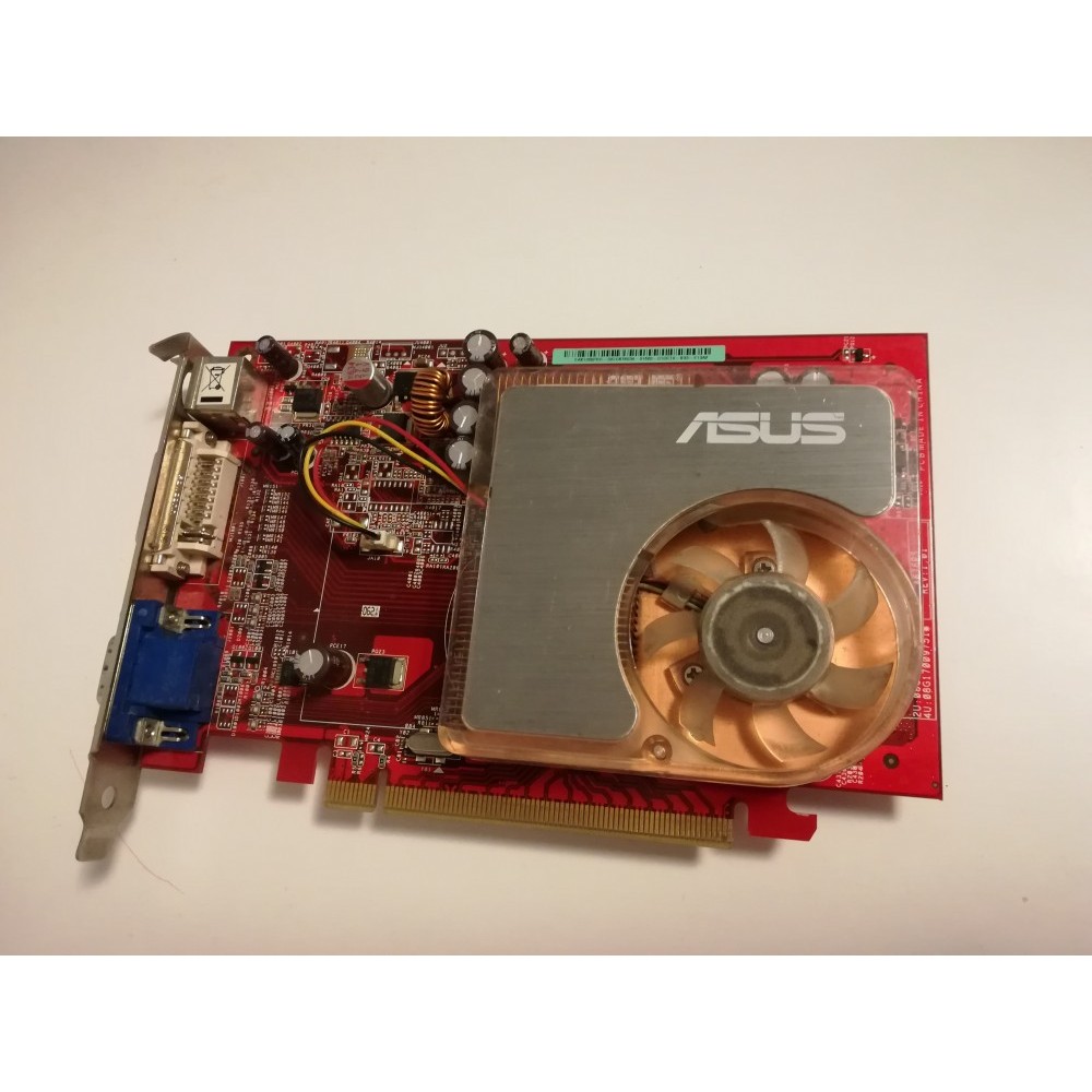 Dell ATI Radeon X1300 PCI-e x16 High Profile Graphics Video Card 128MB NP720 0NP720 ATI-102A771