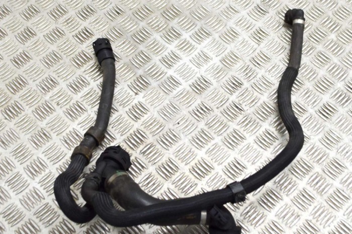 Furtun de lichid de răcire LAND ROVER RANGE ROVER EVOQUE L538 2015 OEM: GJ32-8286-AB 15245731