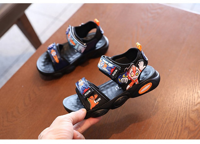 Sandale negre cu portocaliu - Super erou (Marime Disponibila: Marimea 24)