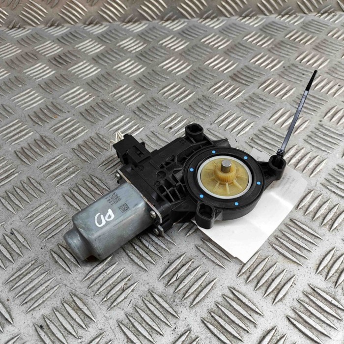 Motor macara geam ușă dreapta față VW AMAROK 2H_, S1B 2018 OEM: 6R0959802CR 31382236