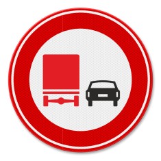Depășirea interzisă pentru camioane din aluminiu foto