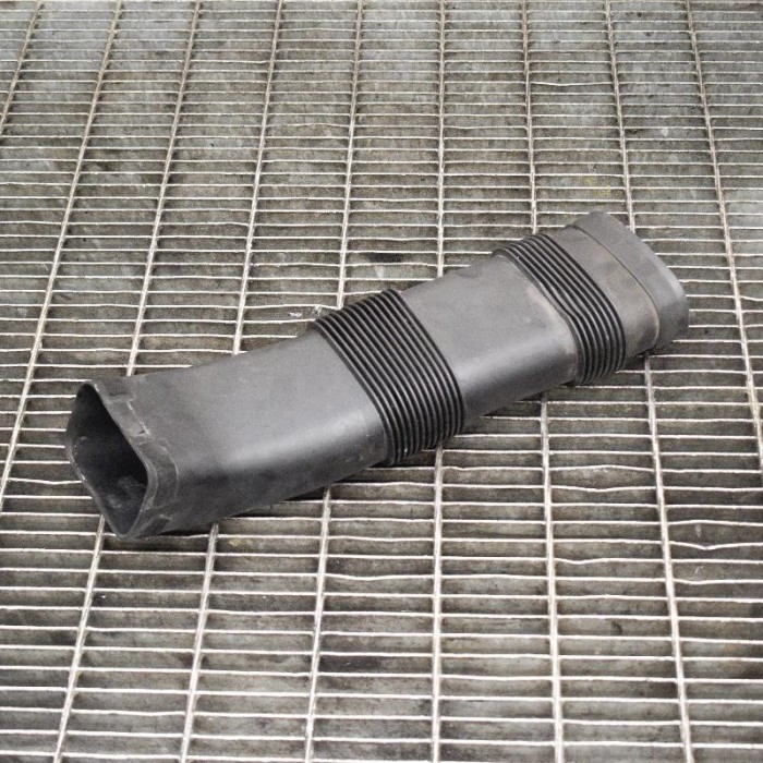 Tub de admisie aer BMW 4 Coupe F32, F82 2014 OEM: 8507567,70529002 10499314