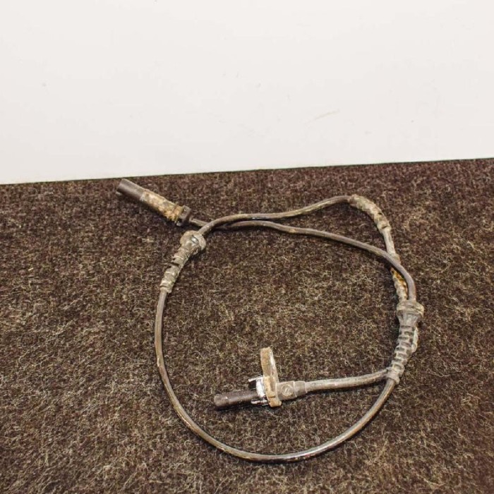 Senzor ABS dreapta față BMW 5 F10 2012 OEM: 6853859 2945566