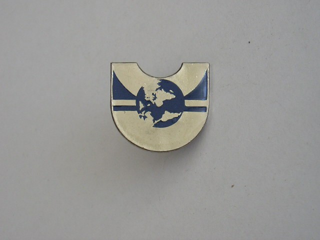 QW9 N8 10 - insigna - tematica simbolistica - simbol mapamond