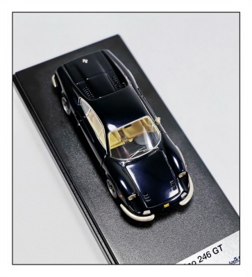 Macheta Ferrari Dino 246 GT 1:43 Looksmart foto