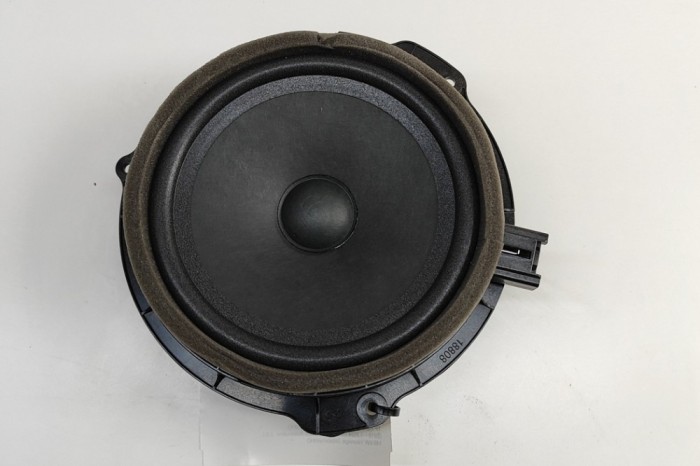 Difuzor ușă dreapta față FORD KUGA III DFK 2024 OEM: LJ6T-18808-AA,A14452645 30396561