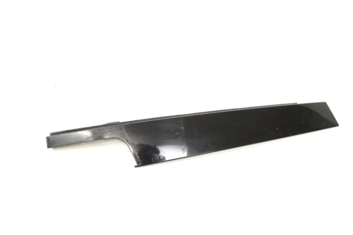 Ornament vertical ușă st&acirc;nga față BMW 3 F30, F80 2015 OEM: 7263383 14679729