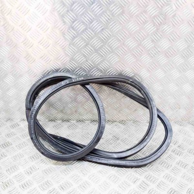 Garnitura ușă dreapta spate VW TIGUAN AD1 2017 OEM: 5NA867914B foto