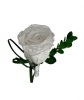 Floare de piept personalizabila, Cocarda, Trandafir criogenat mare alb si Frunze naturale criogenate verzi, Eventissimi&reg;