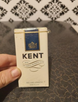 Pachet de țigări Kent lung necartonat, sigilat, de colecție foto