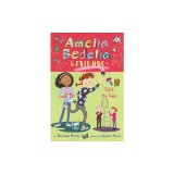 Amelia Bedelia &amp; Friends #4: Amelia Bedelia &amp; Friends Paint the Town