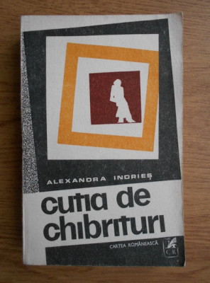 Alexandra Indries - Cutia de chibrituri foto