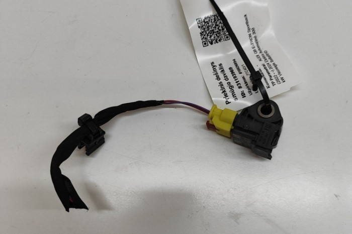 Senzor de impact dreapta față AUDI Q8 E-TRON Sportback 2024 OEM: 4KE959345A 31193969