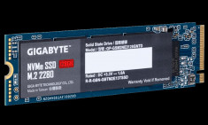 SSD GIGABYTE 128 GB M.2 internal SSD foto