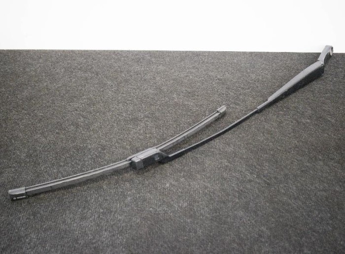 Braț ștergător față VW PASSAT Variant B7 365 2011 OEM: 3C1955410B 4118312