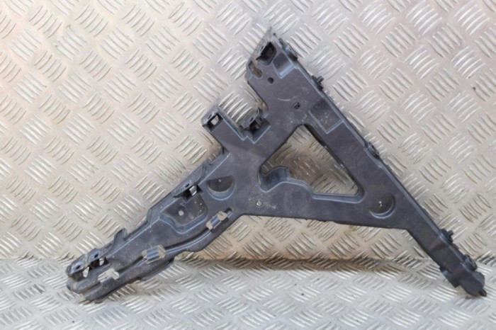 Suport bara de protecție dreapta spate LAND ROVER RANGE ROVER VELAR L560 2018 OEM: J8A2-17B930-AG 15065863