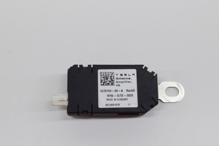 Amplificator de antena TESLA MODEL Y 2021 OEM: 1079735-00-A,920-573-003 14830661