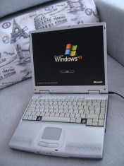 Laptop AIRIS 7521T Vintage - Windows Xp Pentium3 Tualatin foto