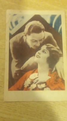 M2 R9 1 - Carte postala foarte veche - Tematica iubire - Tineri indragostiti foto