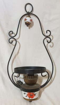 Lampa - veioza - lustra veche din fier forjat si ceramica - piesa frumoasa rara foto