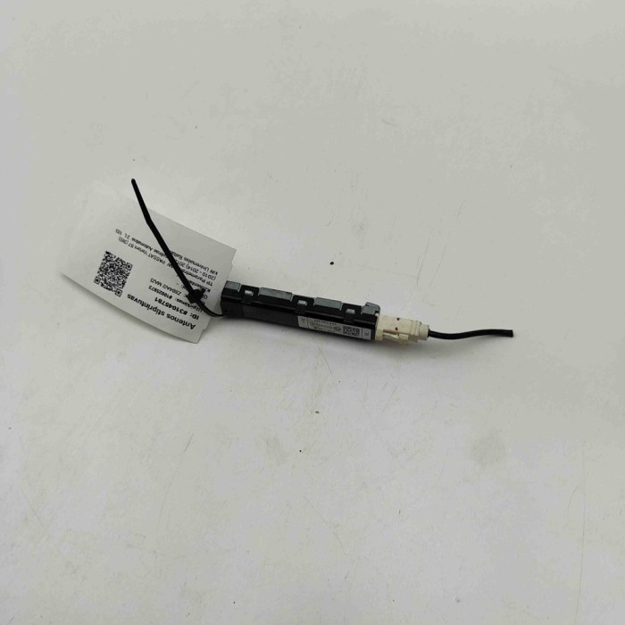 Amplificator de antena VW PASSAT Variant B7 365 2012 OEM: 6Q0035576A,3AF035552