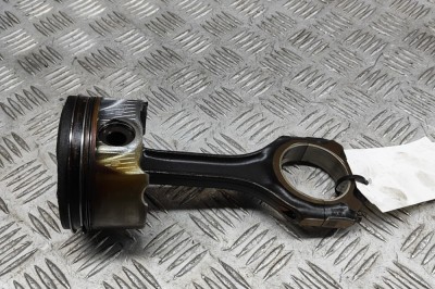 Piston MERCEDES-BENZ CLS C218 2012 OEM: A2780301117,A2780300520 29025053 foto