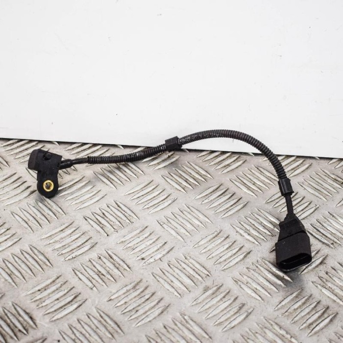 VW TRANSPORTER V T5 Minibus / passenger 2012 OEM: 9805940 SKU: 3384152
