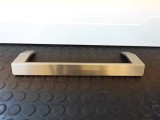 Maner gri combina frigorifica , frigider Beko RCNA 4656750900 cod - 29.5 cm intre gauri , in stare buna / C160