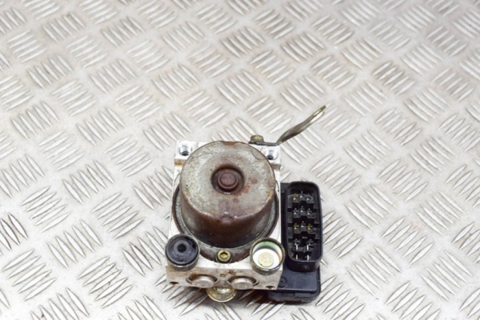 Pompa ABS TOYOTA YARIS VERSO _P2_ 2004 OEM: MPV | 1902968