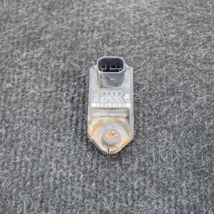 Senzor de accelerație VW PASSAT CC 357 2012 OEM: 4F0907651 3901311