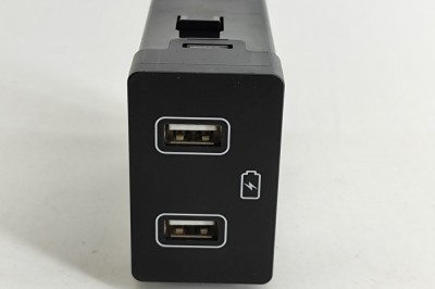 USB HYUNDAI TUCSON NX4E, NX4A 2022 OEM: 96125-N9500,96125-N9500NNB 23358042 foto