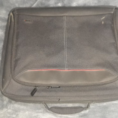 geanta laptop mare TARGUS,geanta cu compartimente pt.documente,45/36/8 cm,T.GRAT