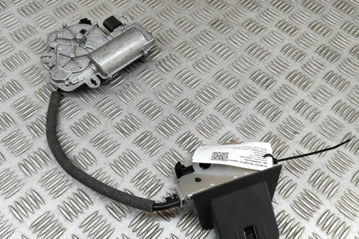&Icirc;ncuietoare haion AUDI Q2 GA 2020 OEM: 4M0827506D,5TA827887C 30665143