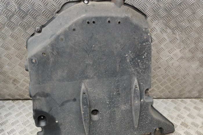 Scut motor central spate LEXUS GS _L1_ 2014 OEM: 58398-30080 | 26286983