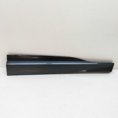 Bandou inferior ușă dreapta față AUDI E-TRON GEN 2020 OEM: 4KE853060A