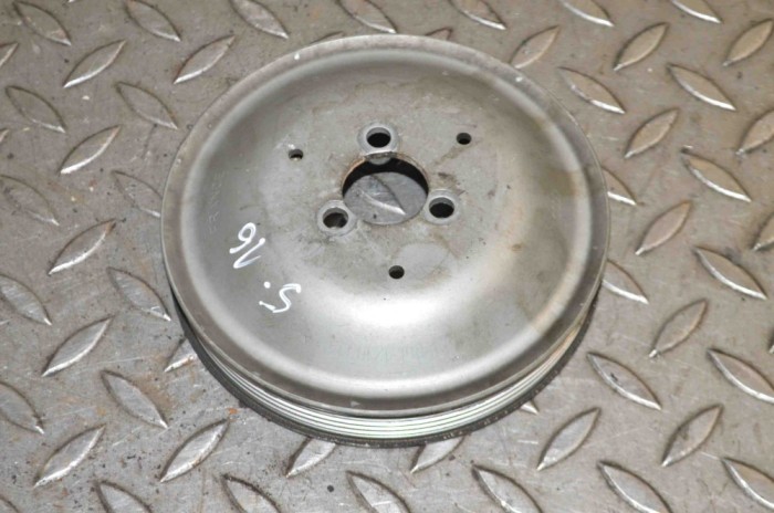 Fulie pompa de apa AUDI A6 4F2, C6 2006 OEM: 06E121031A 12874421