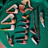 Cumpara ieftin LOT DE 14 PIPE VECHI DIN CHIHLIMBAR, SPUMA DE MARE, PORTELAN SI ESENTE DE LEMN DUR