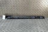 Suport prag lateral st&acirc;nga față PORSCHE MACAN 95B 2014 OEM: 95B853557B,95B.853.557.B 24816092