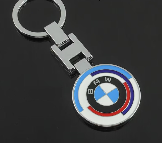 Breloc model auto pentru Bmw din metal model aniversar 50 ani