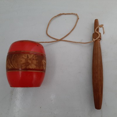 Kendama mexican (balero, lemn, artizanal) foto